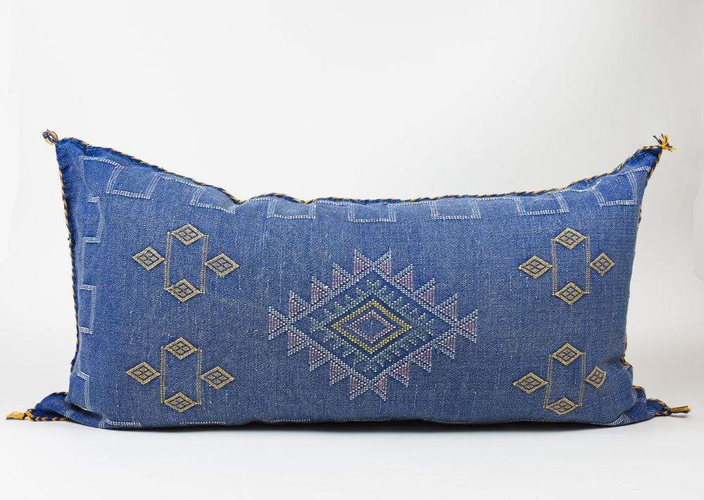 Bryar Wolf Handmade Decorative Throw Pillows With Insert / 22" x 38" ALI