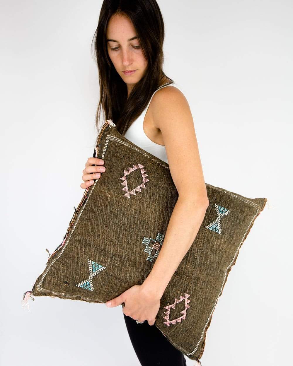 Bryar Wolf Handmade Decorative Throw Pillows BOU